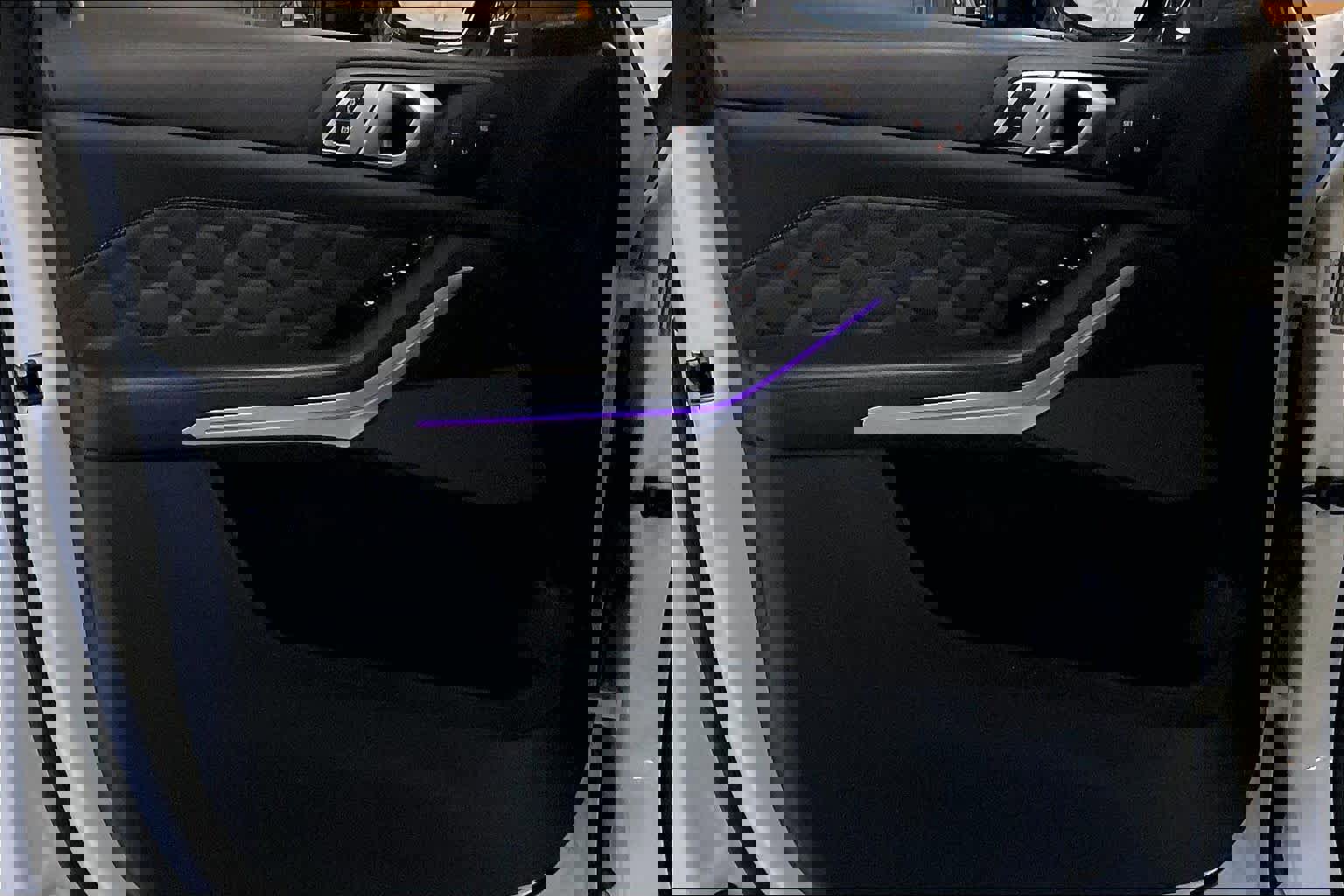 Used 2022 BMW X5 M w/ Executive Package image 20