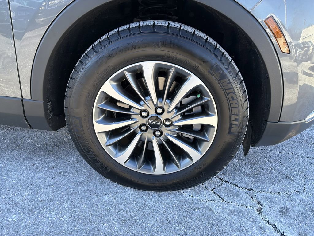 Certified 2023 Lincoln Nautilus AWD w/ Premium Package image 33