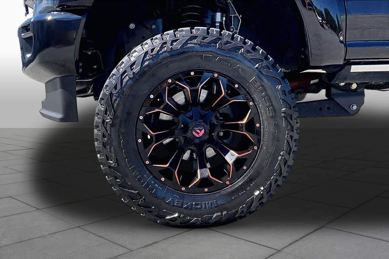 Used 2022 Ford F350 Platinum AWD/4WD image 11