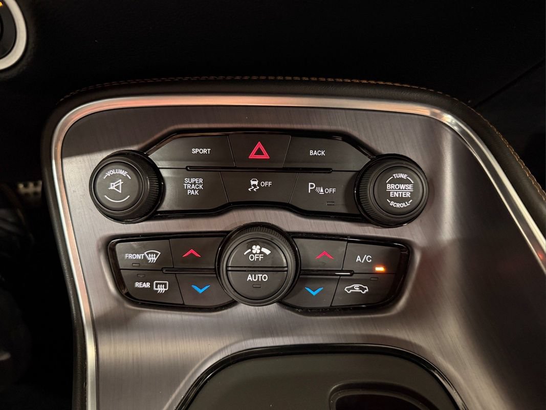 Used 2016 Dodge Challenger R/T Scat Pack RWD image 22