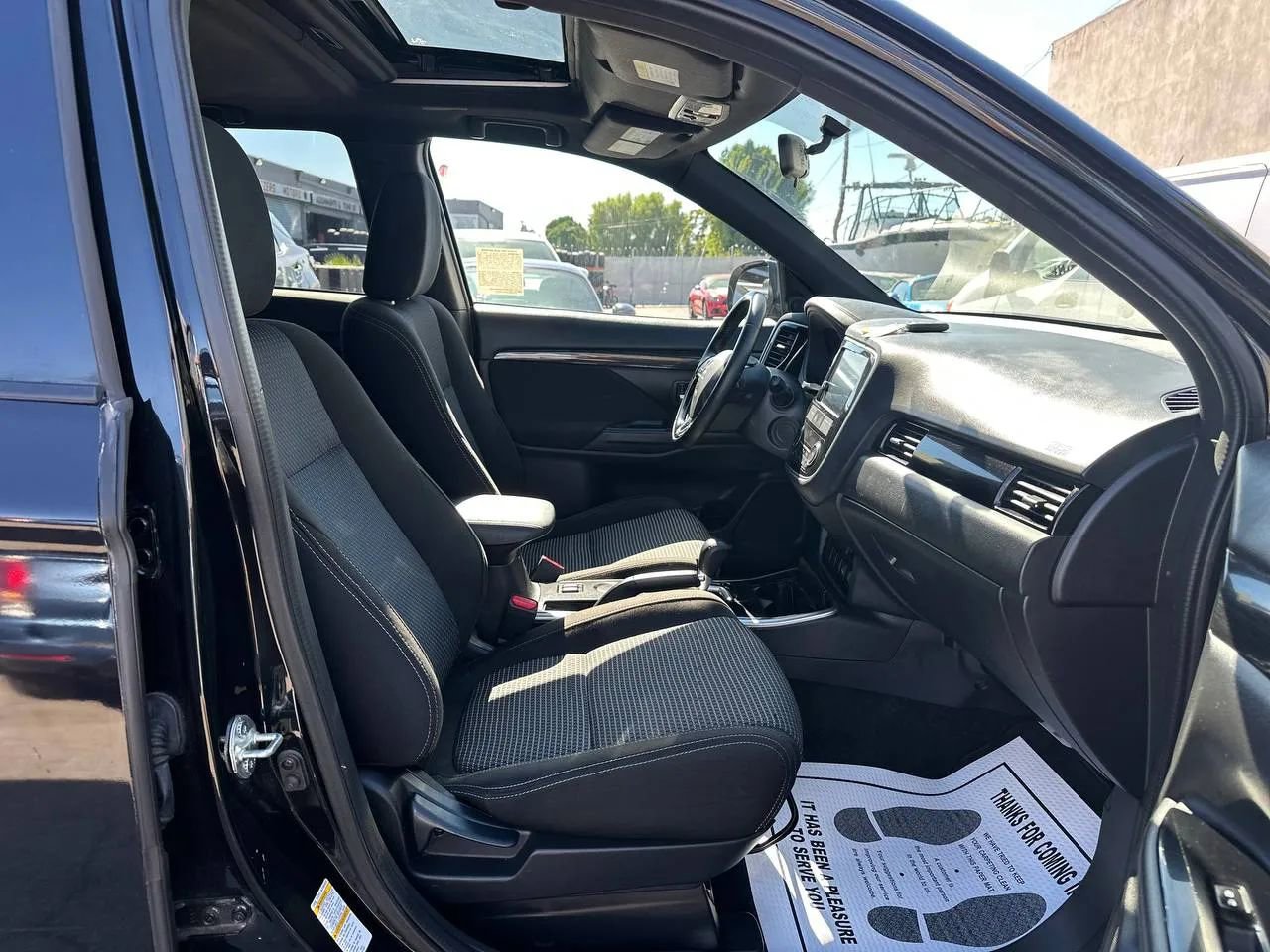 Used 2018 Mitsubishi Outlander LE image 41