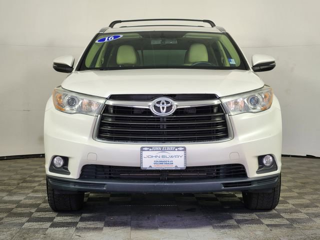 Used 2016 Toyota Highlander XLE AWD/4WD image 2
