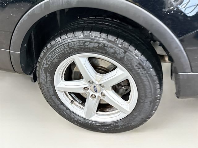 Used 2016 Ford Explorer XLT w/ Equipment Group 202A image 32