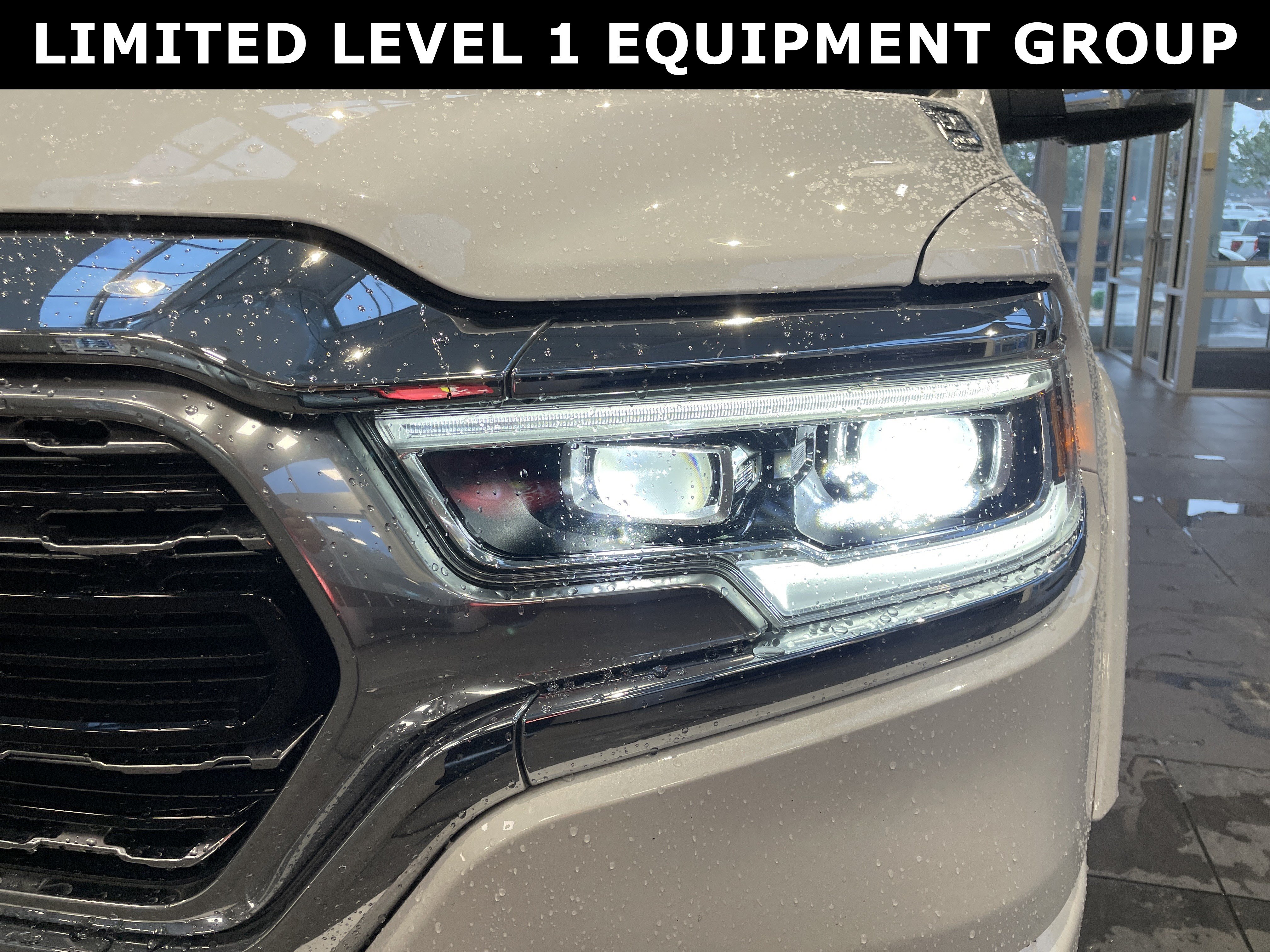 Used 2024 RAM 1500 Limited AWD/4WD image 5