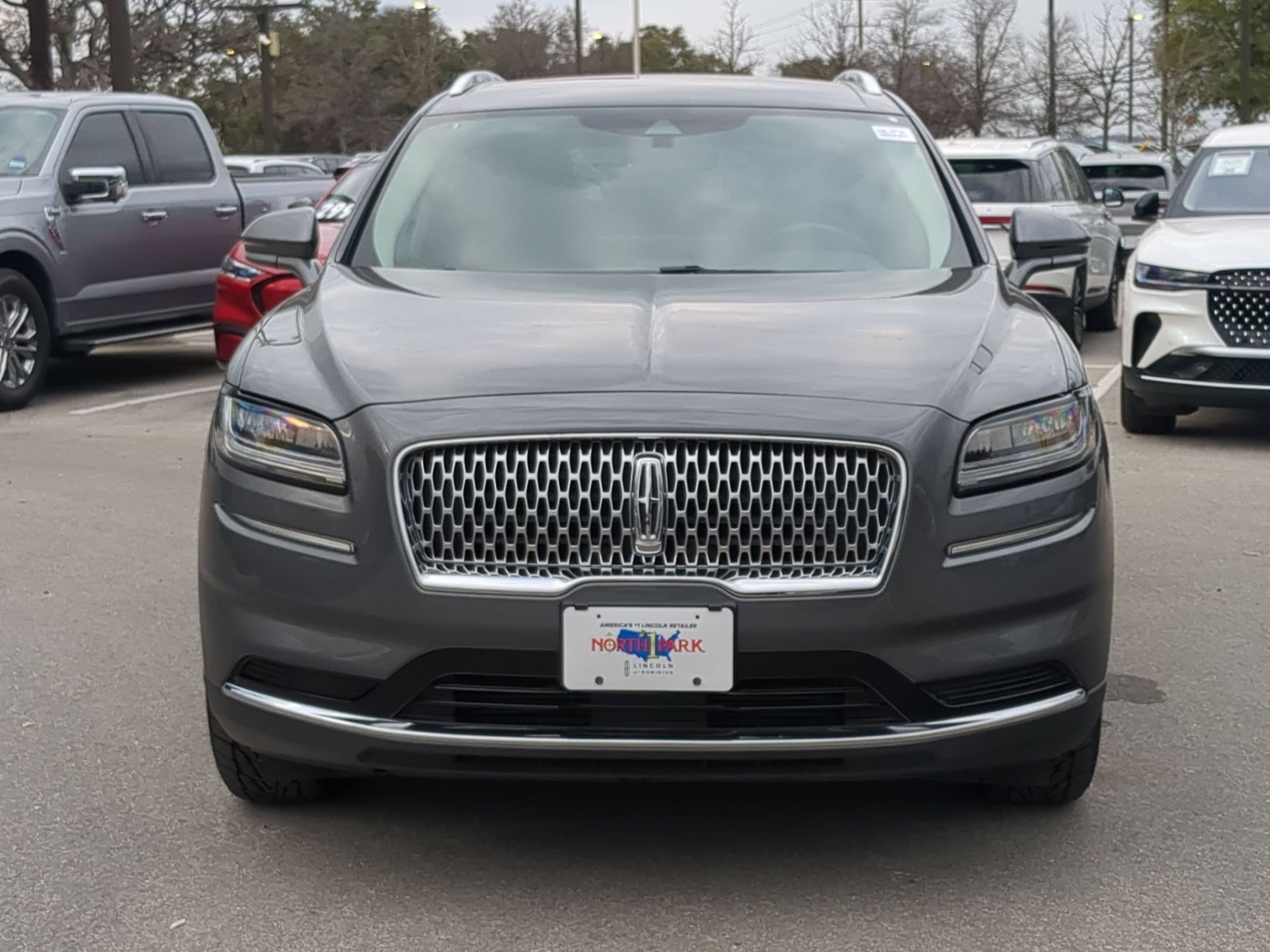 Used 2023 Lincoln Nautilus FWD w/ Premium Package image 8