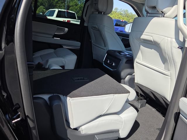 New 2027 Ford Expedition Max Platinum w/ Driver's Package AWD/4WD image 10