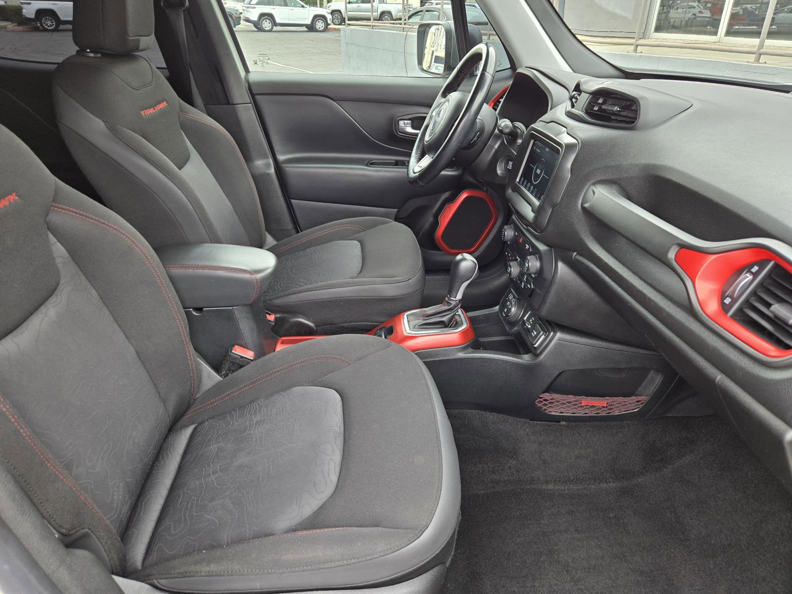 Certified 2019 Jeep Renegade Trailhawk image 34