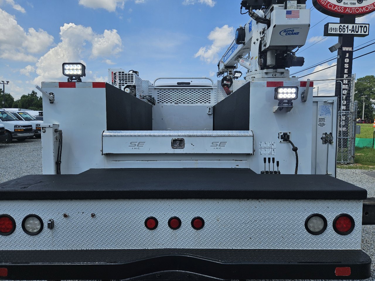 Used 2022 Ford F650 2WD Regular Cab Super Duty image 40