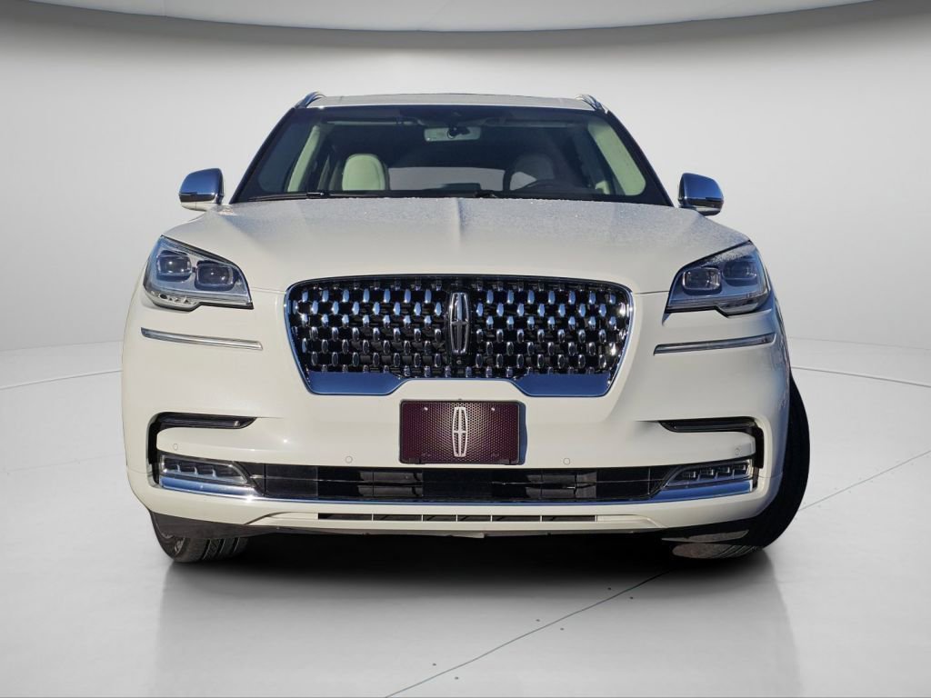 Used 2020 Lincoln Aviator Black Label w/ Dynamic Handling Package image 3