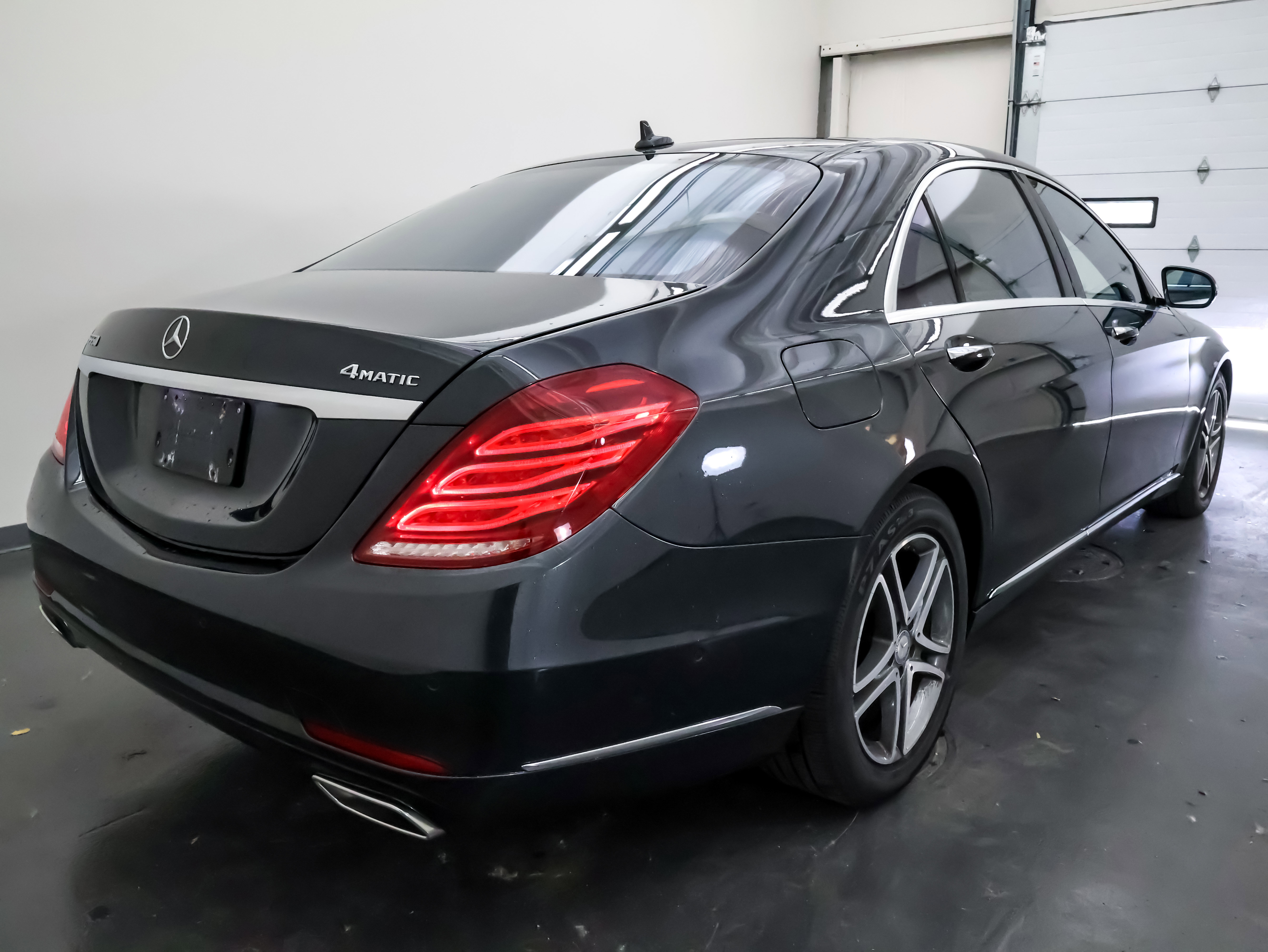 Used 2016 Mercedes-Benz S 550 4MATIC Sedan image 18