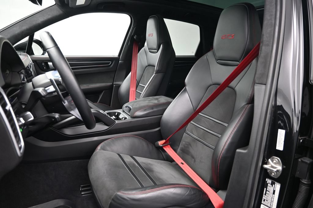 Certified 2023 Porsche Cayenne GTS w/ Assistance Package AWD/4WD image 42