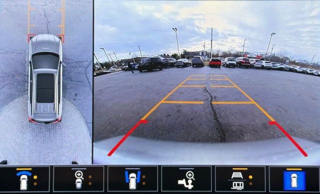 Used 2023 GMC Terrain Denali w/ Black Diamond Edition image 40