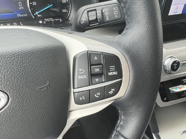 Used 2023 Ford Explorer XLT w/ Equipment Group 202A AWD/4WD image 27
