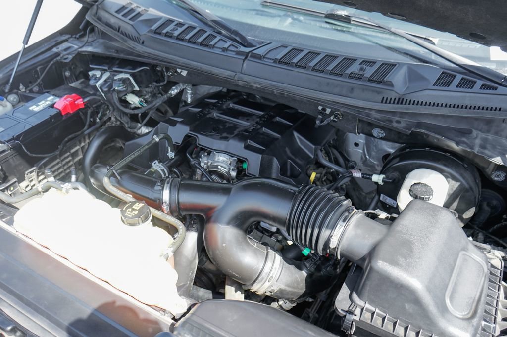 Used 2018 Ford F150 XLT w/ Equipment Group 301A Mid RWD image 8