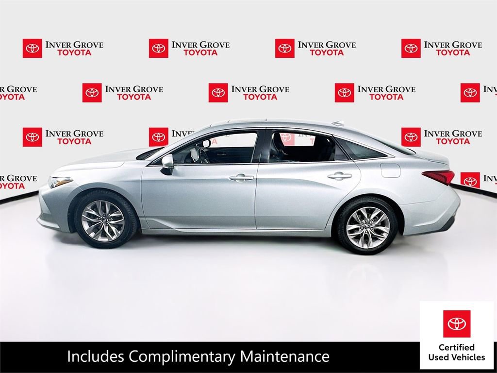 Certified 2019 Toyota Avalon XLE w/ Moonroof Package image 8