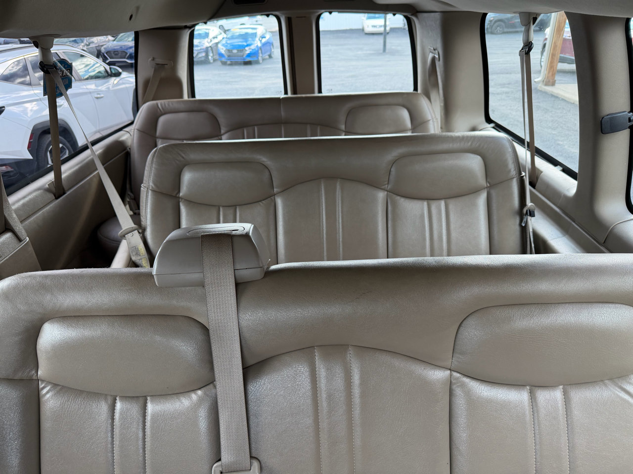 Used 2004 Chevrolet Express 2500 Passenger image 22