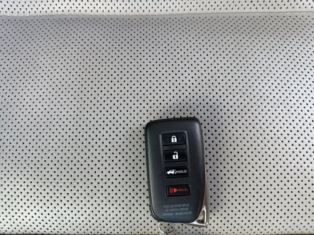 Used 2022 Lexus RX 450h AWD w/ Premium Package image 31