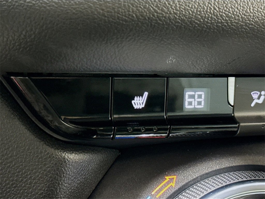 Certified 2023 Chevrolet Blazer LT w/ Convenience Package image 17