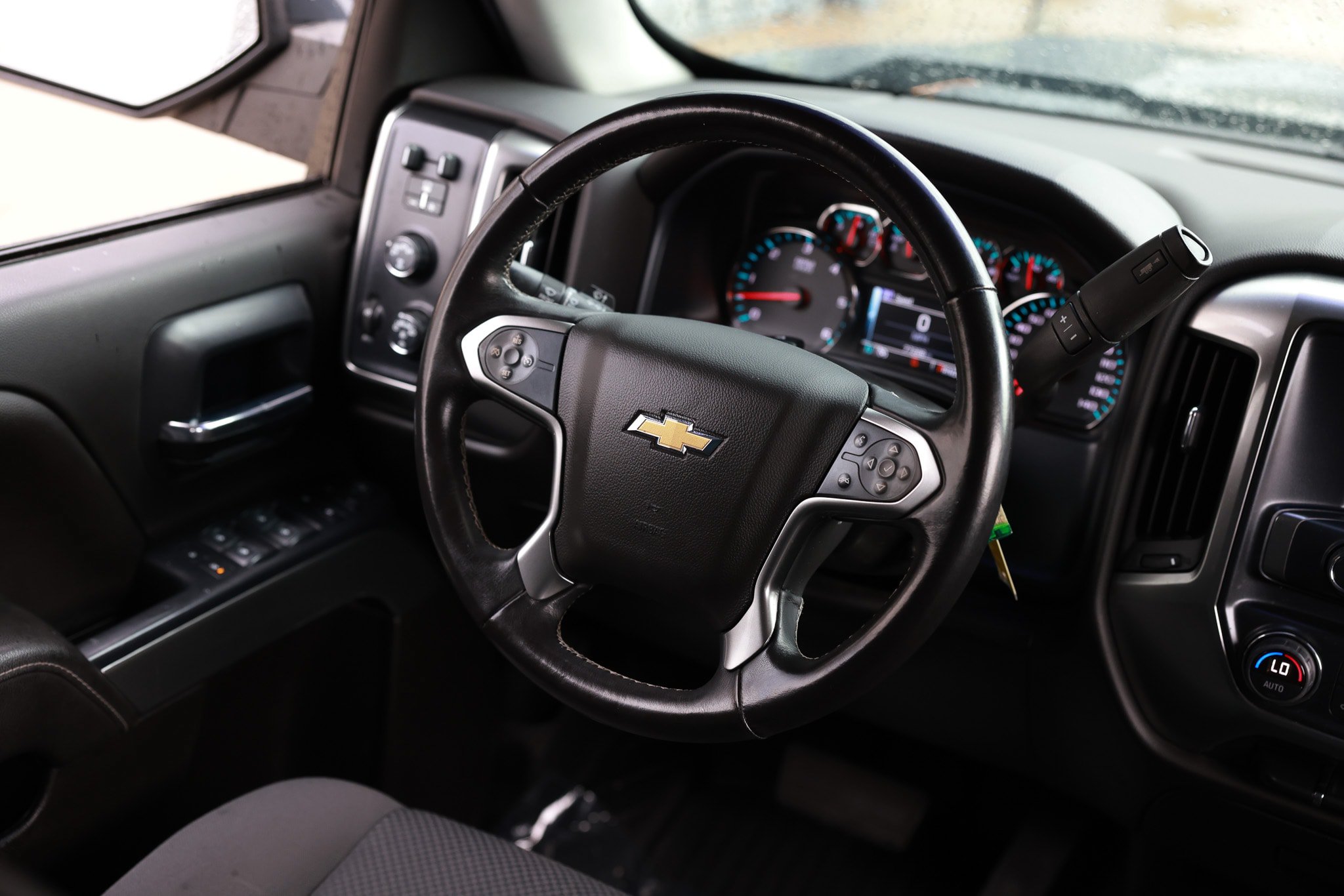 Used 2019 Chevrolet Silverado 1500 LT w/ All Star Edition AWD/4WD image 32