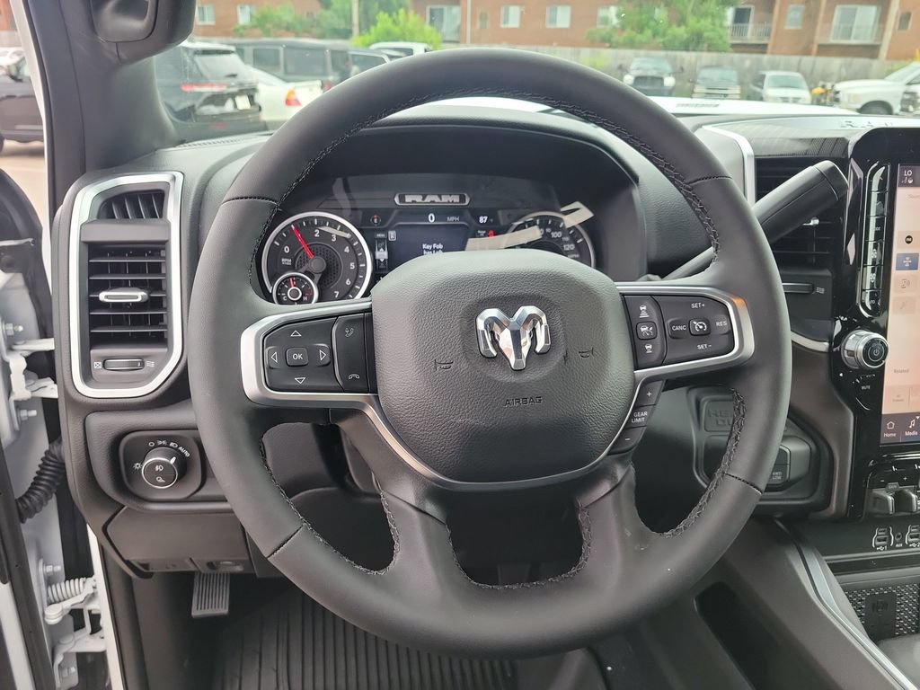 New 2026 RAM 2500 Big Horn AWD/4WD image 14