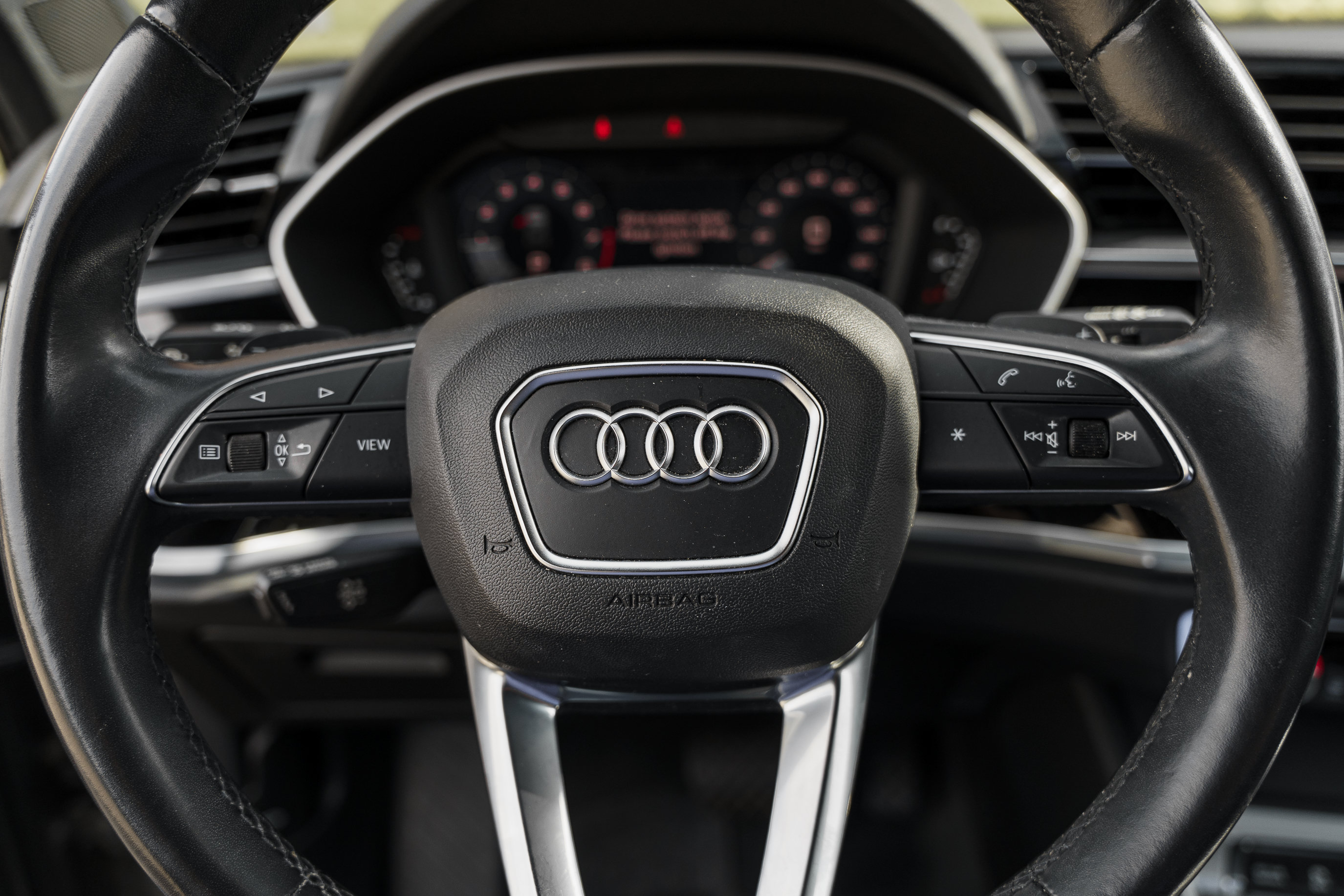 Used 2021 Audi Q3 2.0T Premium w/ Convenience Package AWD/4WD image 11