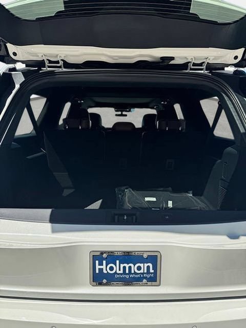 New 2026 Lincoln Navigator L Reserve AWD/4WD image 21