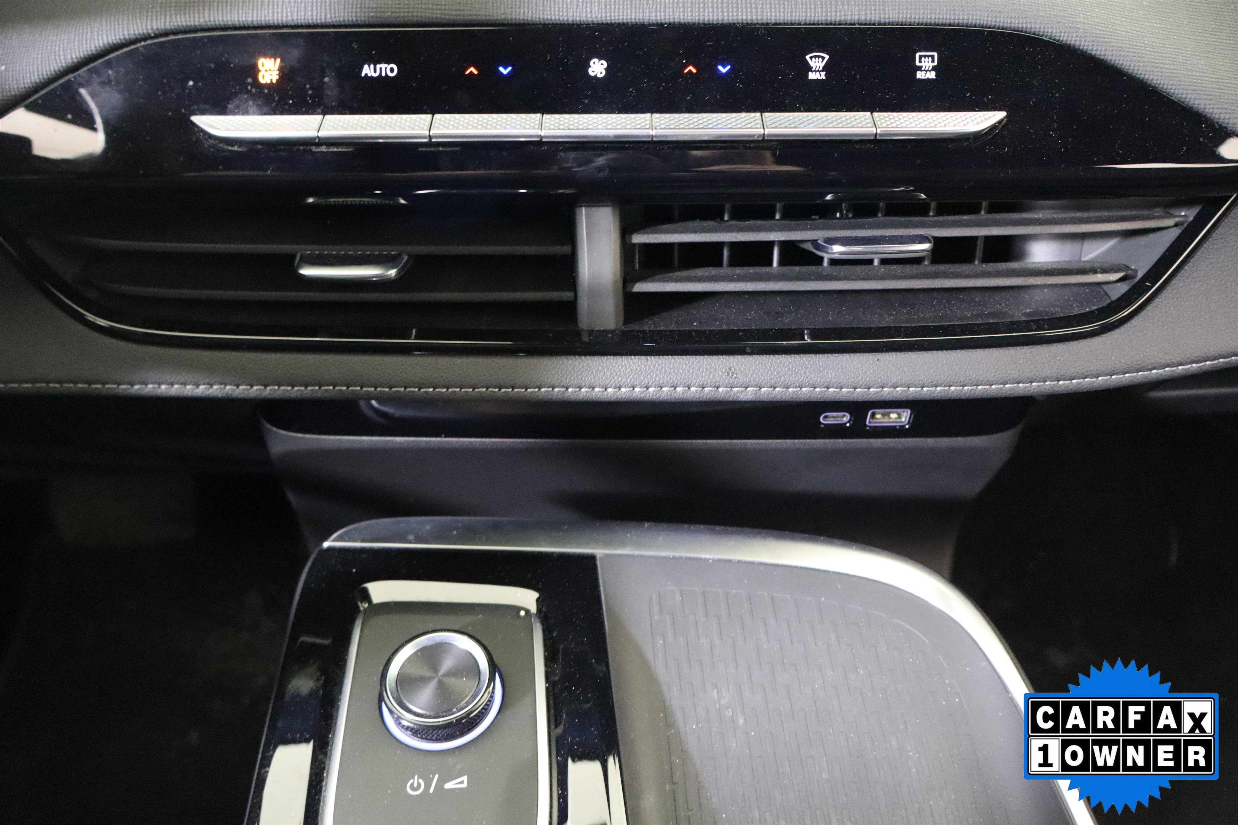 Used 2025 Buick Enclave Preferred image 26