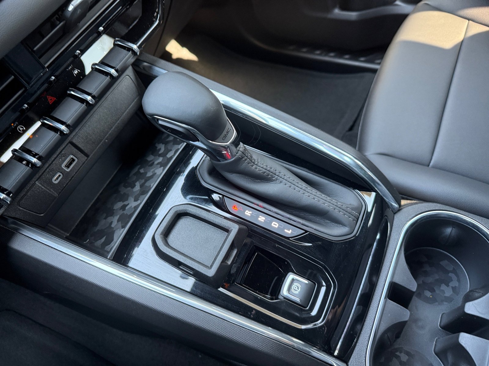 New 2026 GMC Canyon Elevation w/ Convenience Package image 22