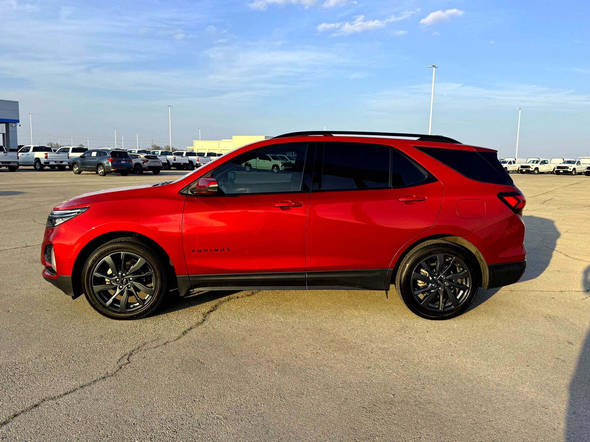 Used 2022 Chevrolet Equinox RS w/ RS Leather Package image 10