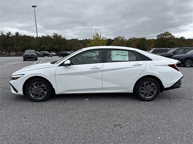 New 2026 Hyundai Elantra Blue image 4