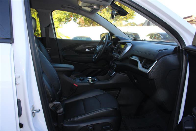 Used 2024 GMC Terrain SLT image 12