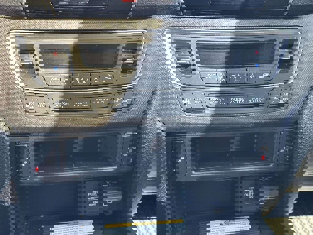 Used 2022 Honda Pilot TrailSport image 26