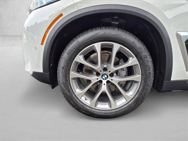 New 2026 BMW X5 xDrive40i w/ Premium Package AWD/4WD image 10