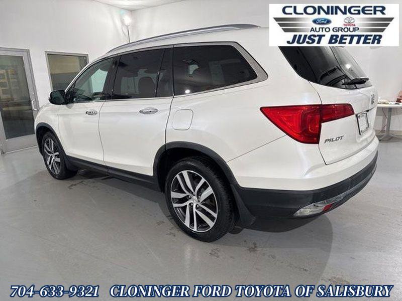 Used 2018 Honda Pilot Touring image 8