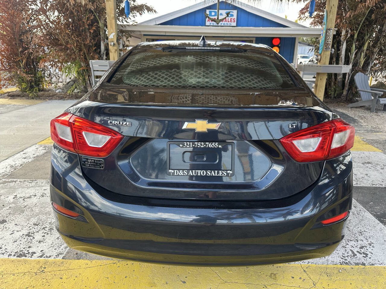 Used 2016 Chevrolet Cruze LT w/ Convenience Package image 6