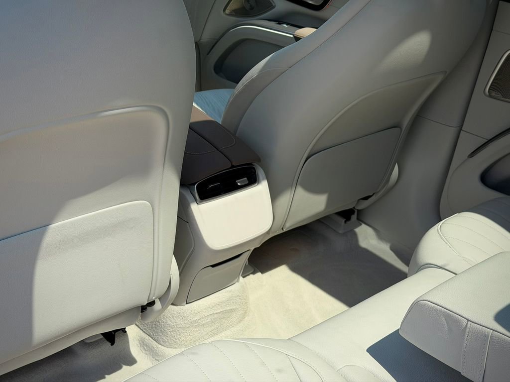 Used 2023 Mercedes-Benz EQS 580 4MATIC SUV image 21