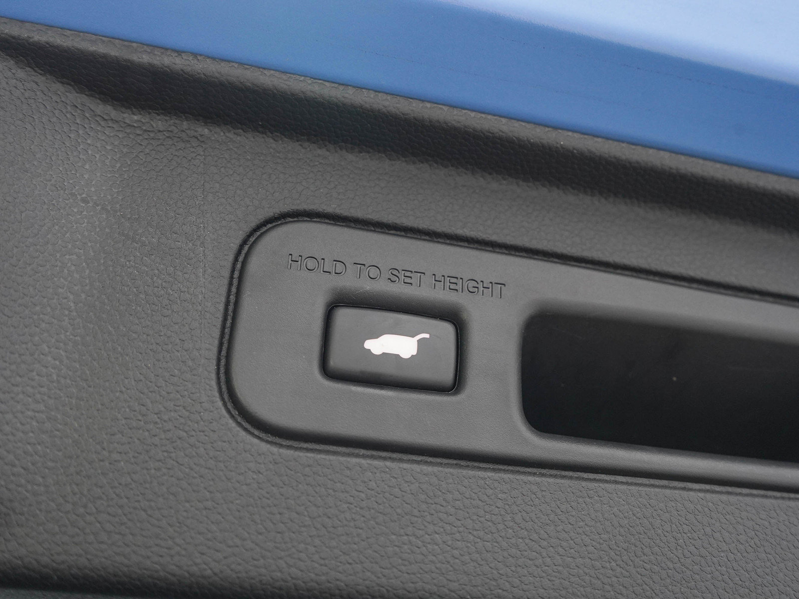 Used 2025 Honda Pilot TrailSport image 11