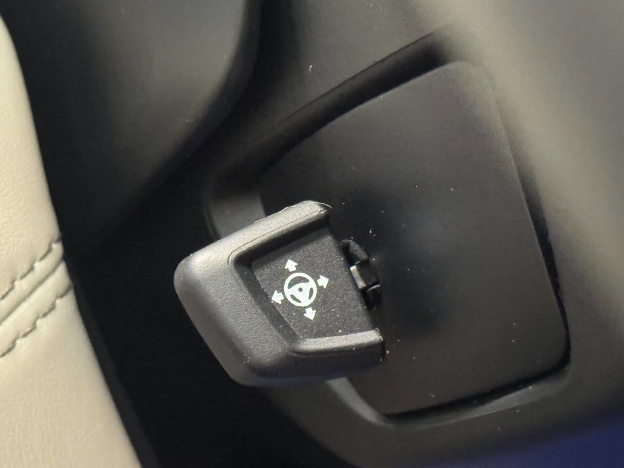 Used 2019 BMW M760i xDrive w/ Luxury Rear Seating Package image 62