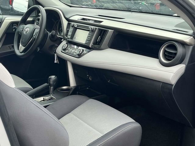Used 2015 Toyota RAV4 XLE image 24