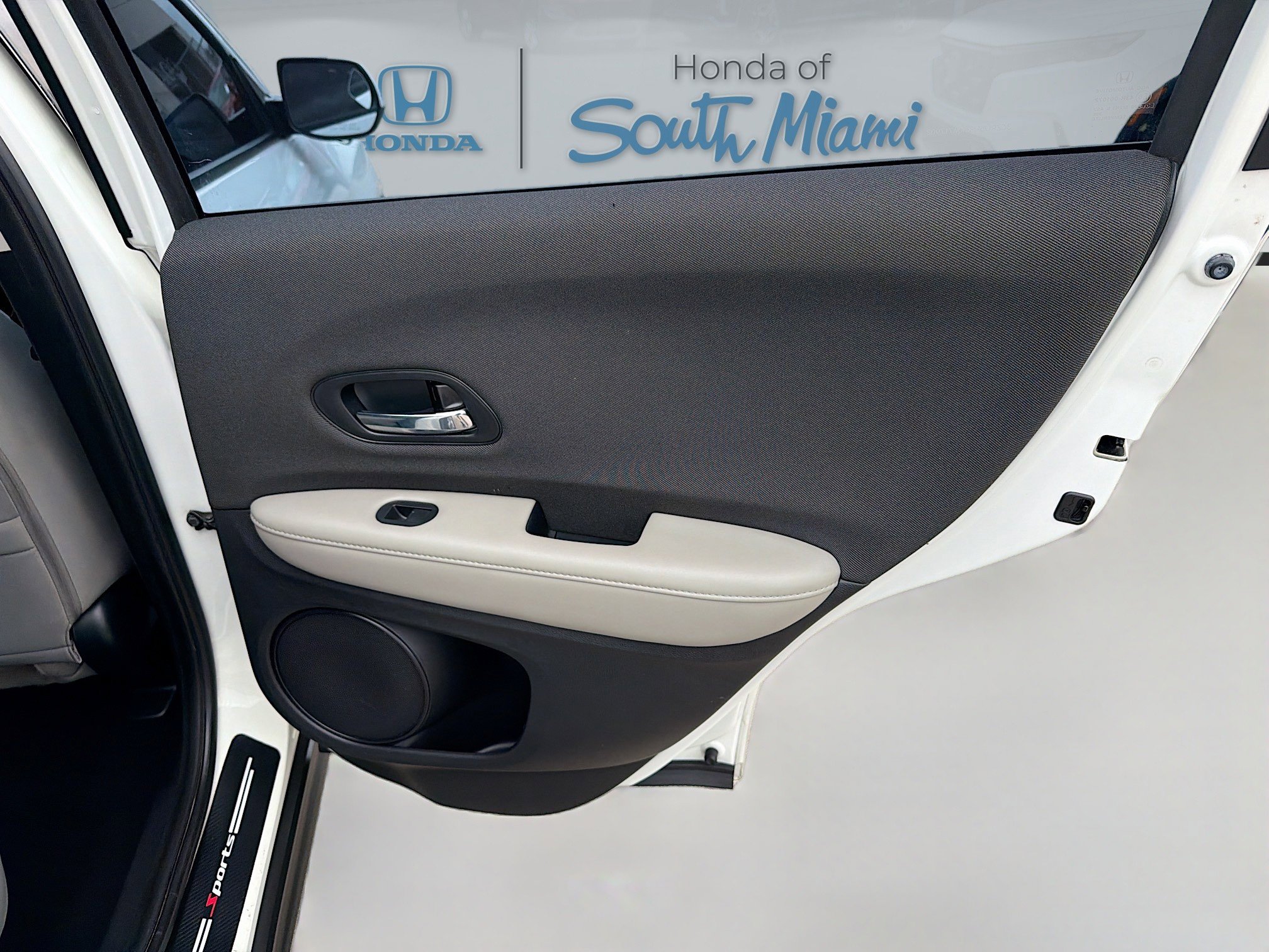 Certified 2019 Honda HR-V LX image 29