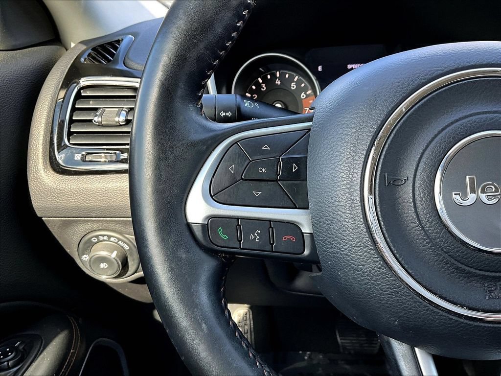 Used 2019 Jeep Compass Limited AWD/4WD image 14