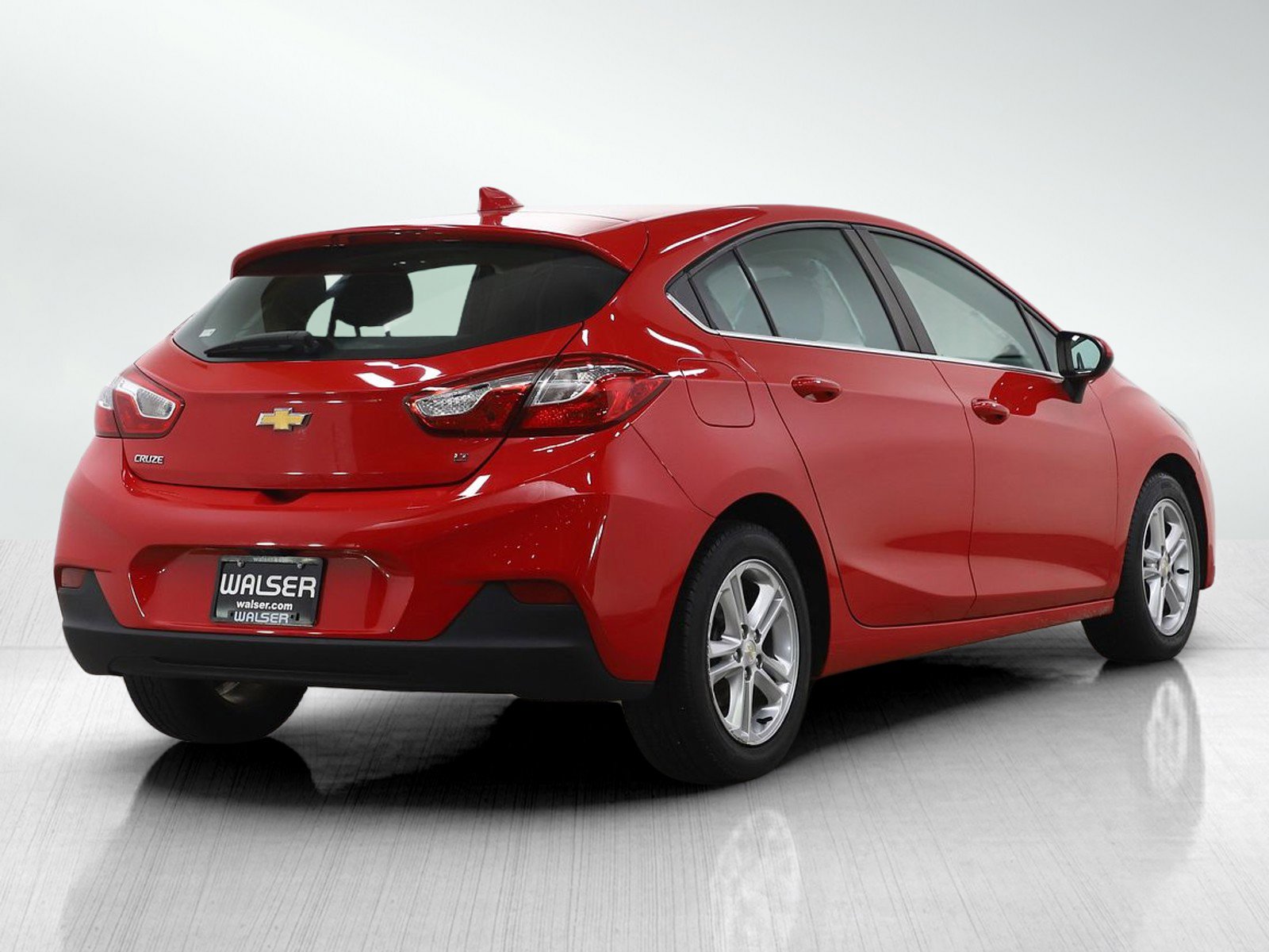 Used 2017 Chevrolet Cruze LT w/ Sun And Sound Package image 6