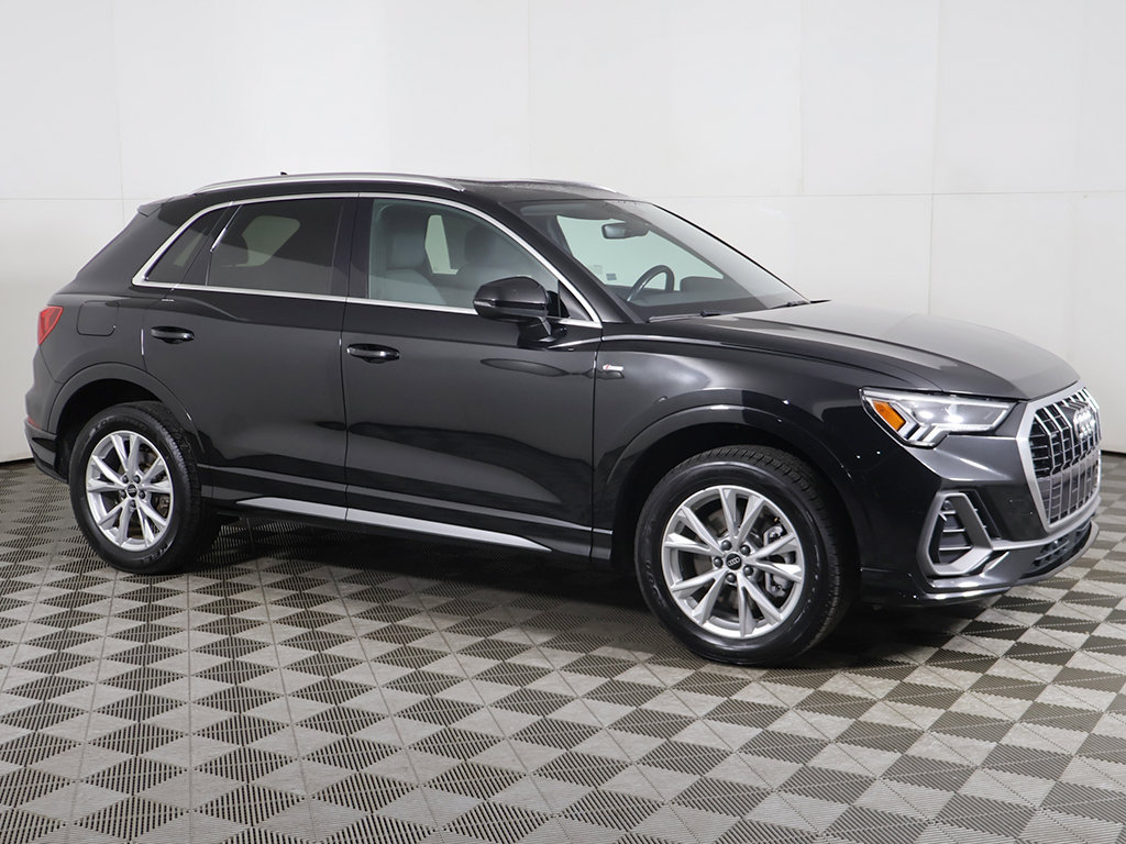 Used 2023 Audi Q3 2.0T Premium AWD/4WD image 14