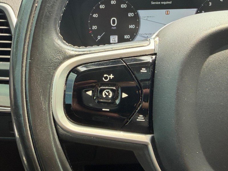 Used 2019 Volvo XC90 T6 Momentum AWD/4WD image 17