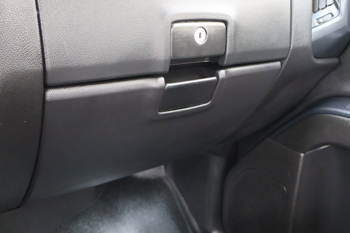 Used 2016 Chevrolet Silverado 2500 W/T image 35