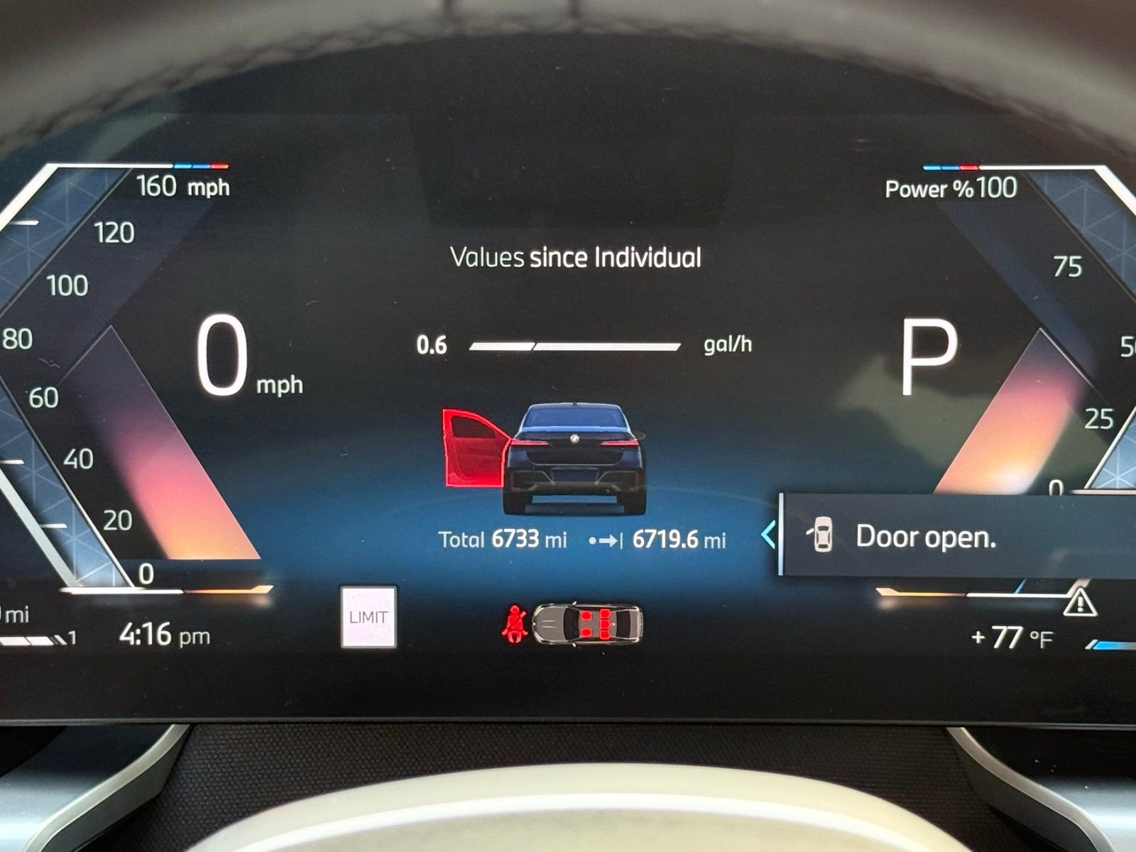 Used 2025 BMW 760i xDrive image 30