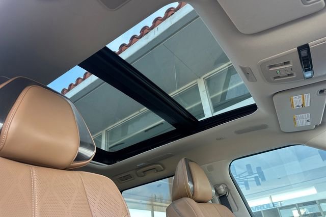 Used 2025 INFINITI QX80 Sensory image 21