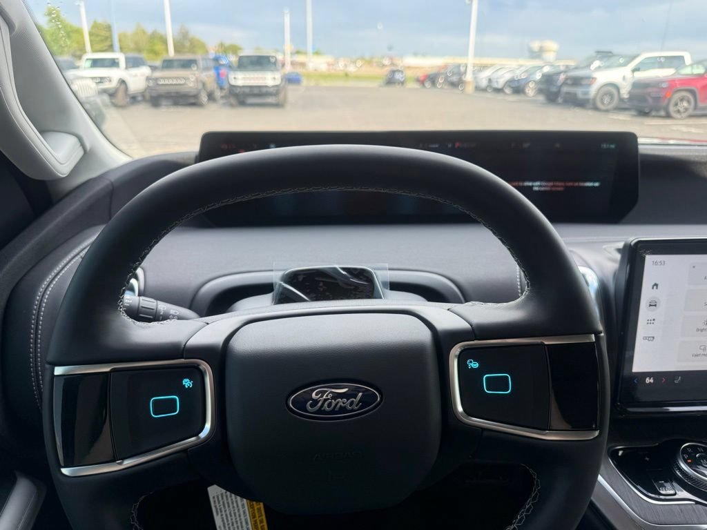 New 2026 Ford Expedition Max Platinum w/ Platinum Ultimate Package AWD/4WD image 24
