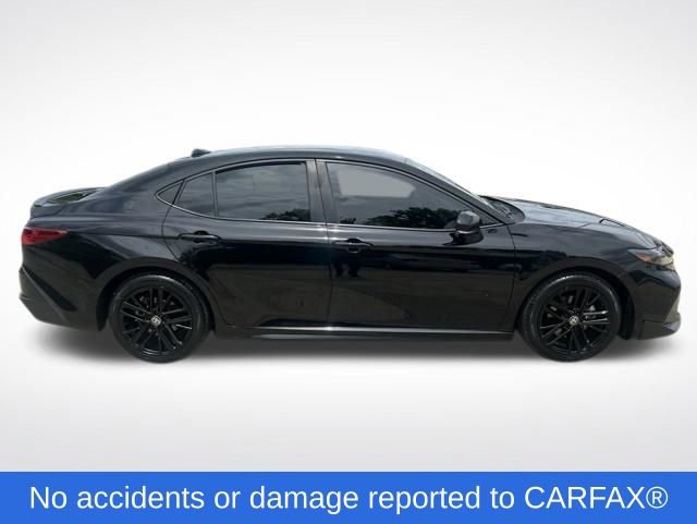 Used 2025 Toyota Camry SE FWD image 2