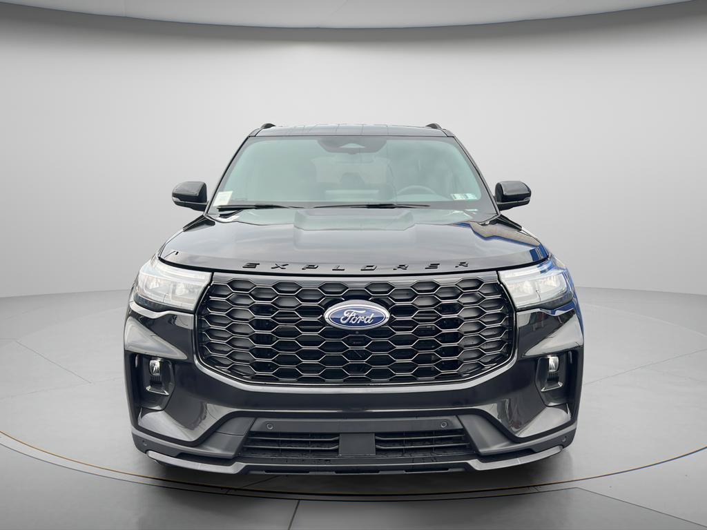 New 2026 Ford Explorer ST-Line w/ ST-Line Street Pack AWD/4WD image 2